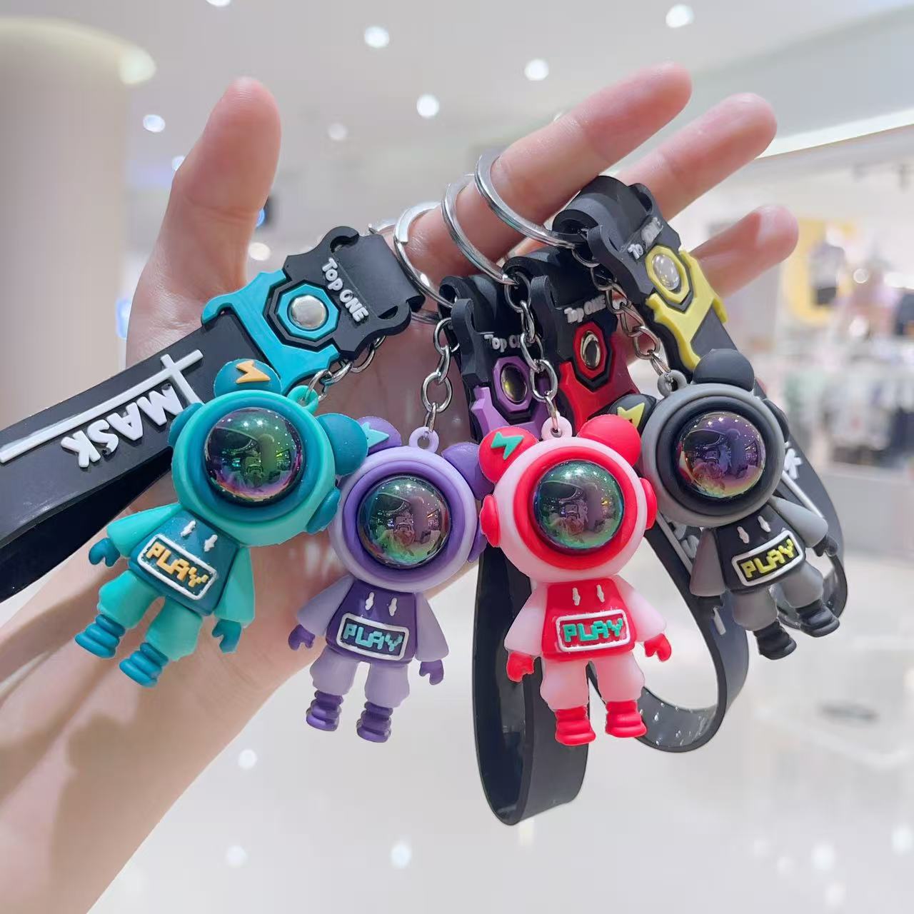 C-04 Mask Bear Big Keychain (color dots