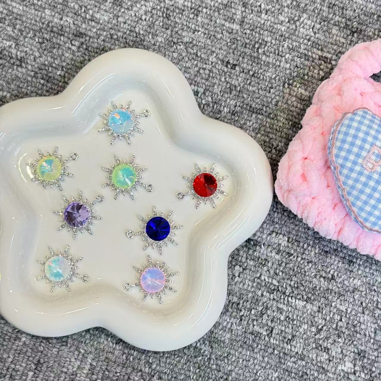 P-18 Big Sun Pendant（3pcs/bag(by duck