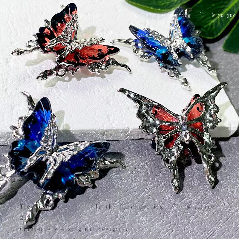 A-(New) C-48 Alloy Big Butterfly (color dots